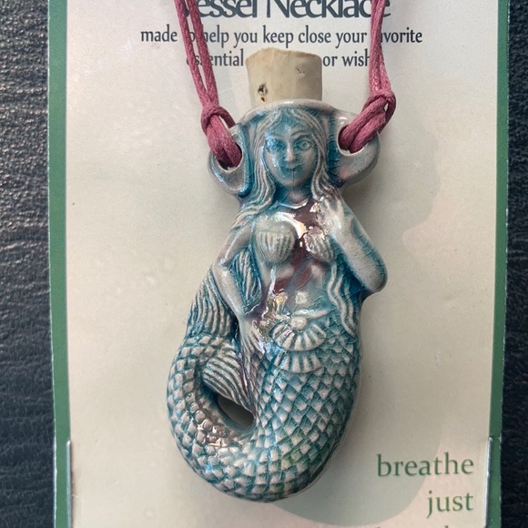 ⚜️Vessel “Mermaid” Necklace! NWT! - Picture 2 of 3
